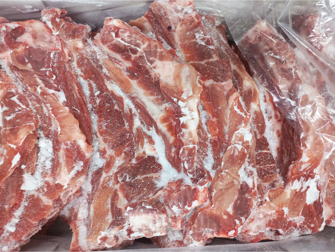 미국산 돼지목뼈 감자탕용 돼지뼈 등뼈찜 해장국 도매 식당 업소용 5kg, 미국산 돼지 목뼈 5kg 덩어리, 1개