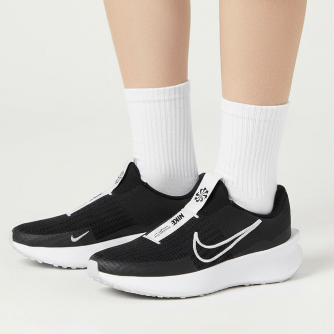 나이키 여성 운동화 인터렉트 이지온 끈없는 신기편한 조깅화 워킹화 통기성 가벼운