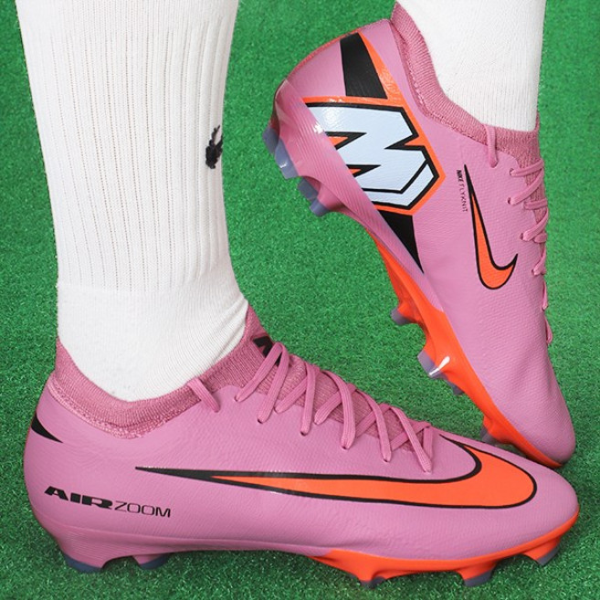 나이키 축구화 머큐리얼 ZOOM Mecurial Vapor 16 프로 FG 천연잔디용 핑크-오렌지 로고