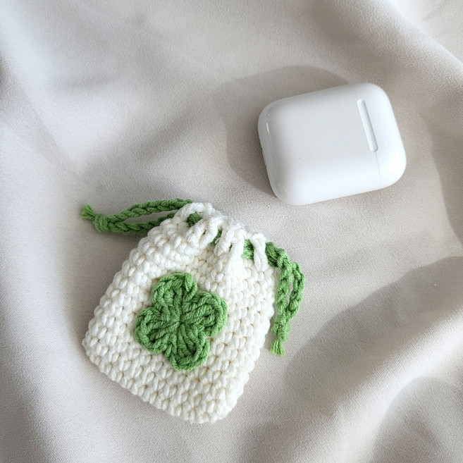 네잎클로버 에어팟 뜨개 파우치