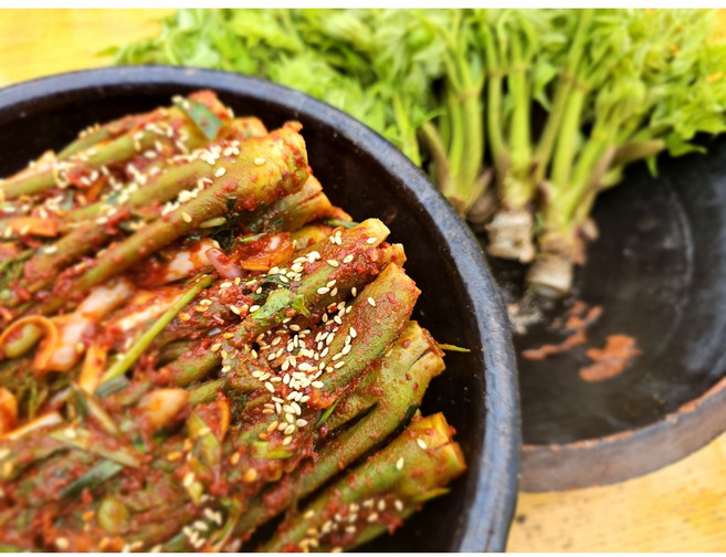 두릅 흰 민들레 김치 부추 고들빼기 별미 1kg, 고들빼기김치1kg, 1개