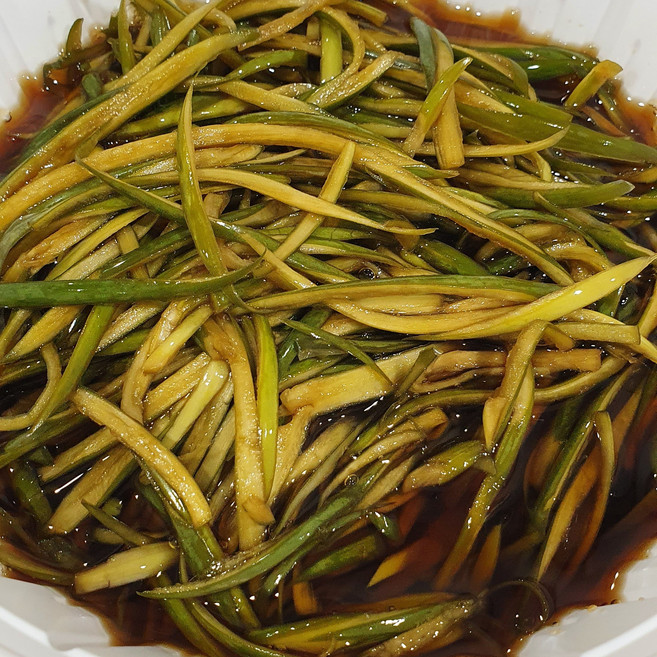마늘종장아찌 아삭아삭 새콤 매콤 짜지 않은 마늘쫑채 장아찌, 1개, 1kg