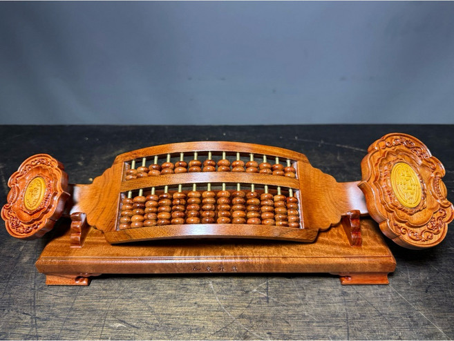 木製算盤擺飾, 紅花梨