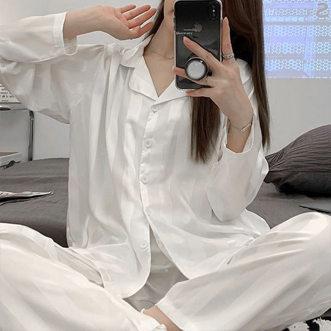 드마엘 페로리 새틴 스트라이프 긴팔 홈웨어