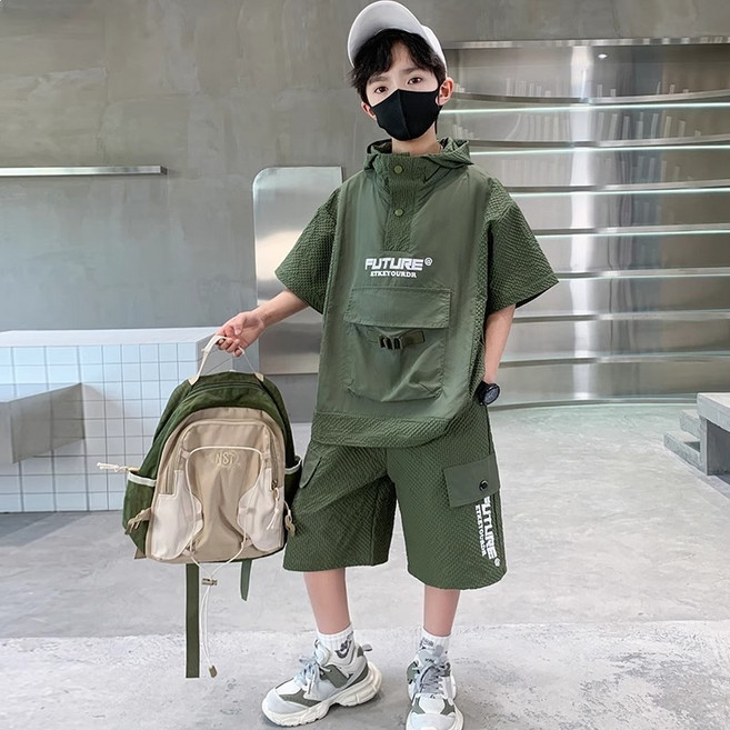 큐엘아리아 남아 여름 FUTURE 주니어 초등생 냉감 바람막이 후드 초중생 바스락 반팔 반바지 티셔츠 상하복 세트