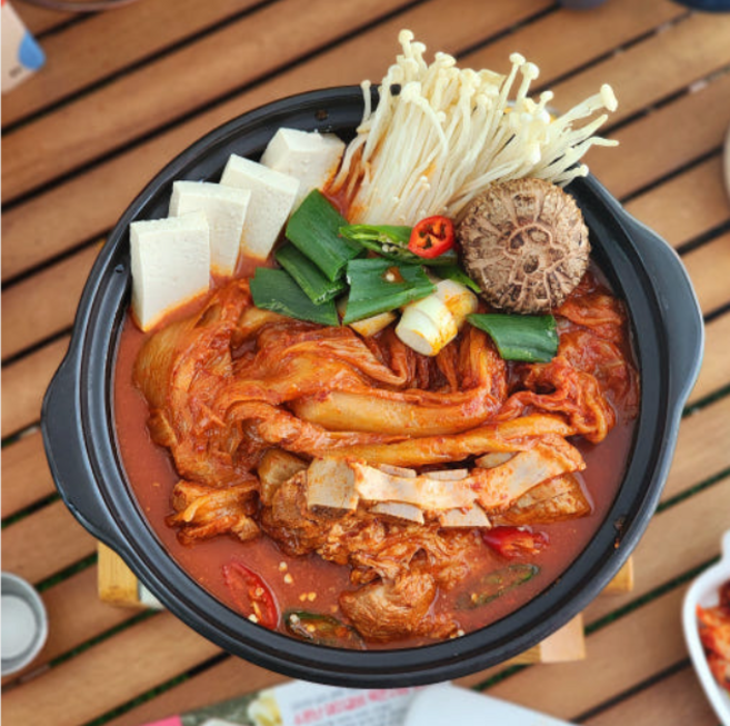 수완지구 고인돌 묵은지 돼지 갈비찜 밀키트 1kg, 1개