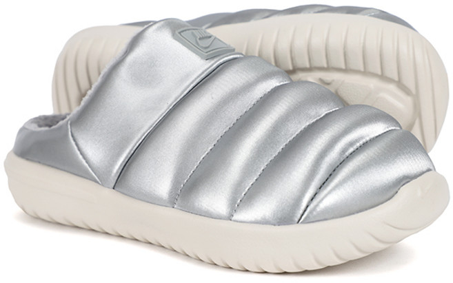 나이키 W 방한 털 패딩 유광 슬리퍼 BURROW SE 실버