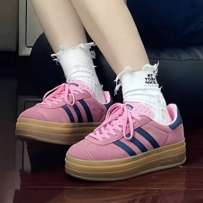 아디다스 여성용 가젤 볼드 운동화