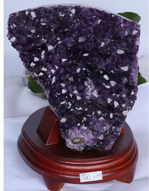 烏拉圭紫晶洞 紫晶鎮 開運居家風水擺飾 紫水晶簇 4.1公斤 寬16x高17cm (含底座總高22cm), 紫