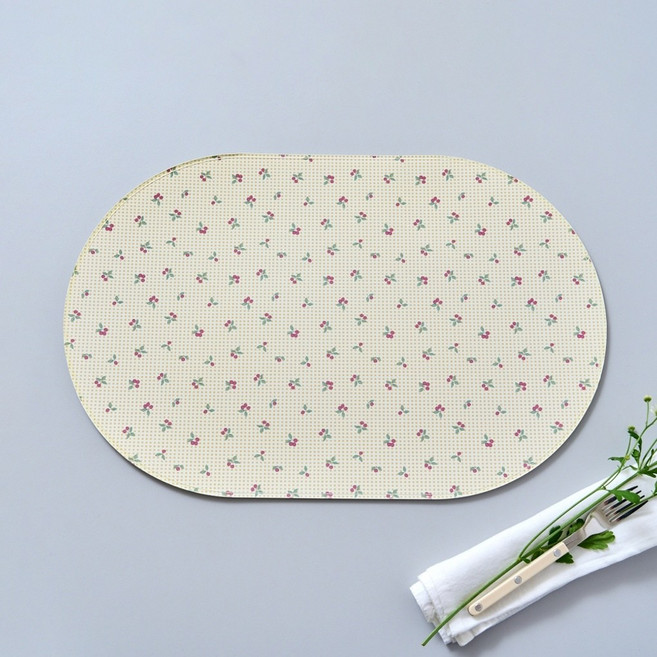 모던하우스 L 봄꽃이살랑 타원 방수 식탁매트, 1개, 46 x 30 cm, 체리