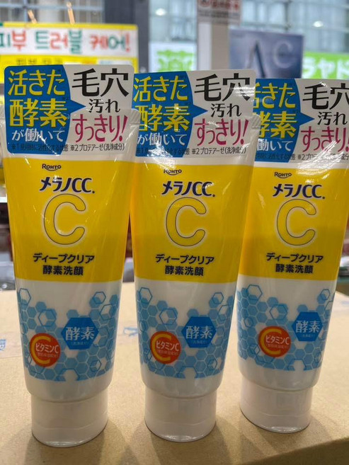 ROHTO Melano CC 酵素洗顏 酵素維他命C 深層潔淨毛孔, 1個, 標準
