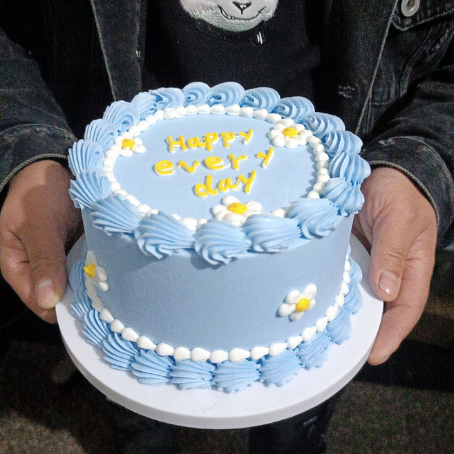 고퀄리티 케이크 모형 브라이덜샤워 생일 축하 파티용 홀케이크 모형 피크닉 베이커리 카페 인테리어 빵 디저트 샘플 모형 감성 촬영 소품 진열용 진짜같은 케익, 블루플라워 케이크