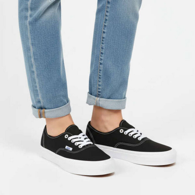 100%정품 반스 어센틱 리이슈 44 L 블랙 VN000CQABA21 필수아이템 취업코디