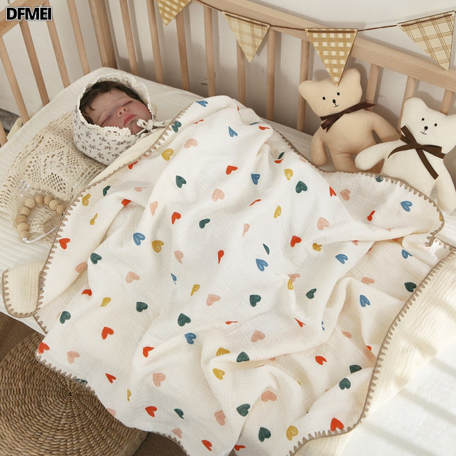 DFMEI 兒童4層紗布蓋被 夏季幼兒園寶寶蓋毯小被子 新生兒包被純棉浴巾, 彩色愛心