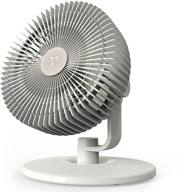 Vornado REFRESH 아로마테라피 향 패드가 있는 테이블 팬 8개 회전 베이스 간편한 세척 3가지 속도 설정 45도 기울기 수면을 위한 최적화된 팬 사운드 침