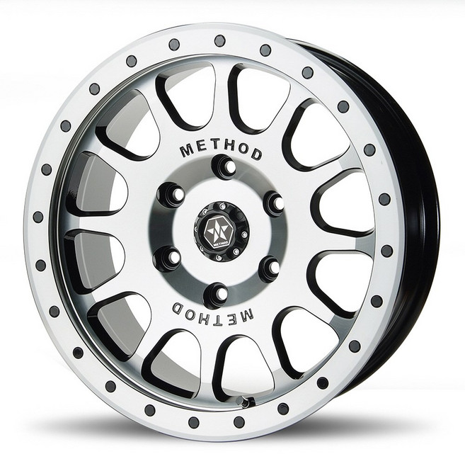 그랜드스타렉스 휠 16인치 메소드 305N PCD139.7