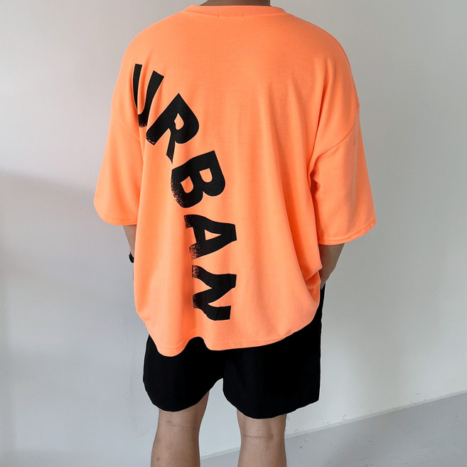 코튼 왕박스핏 어반 뒷판 프린팅 레터링 오버핏 7부 반팔티셔츠 (4color)