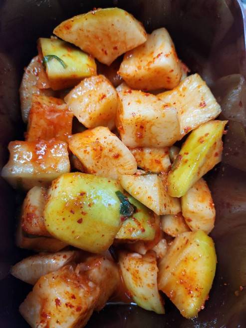 깍두기 무첨가 김치/반찬/젓갈 냉장/냉동식품 국내산 고품질 제철 1kg 1개