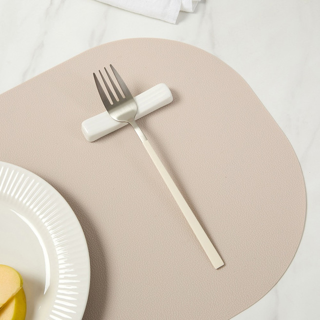 [MODERN HOUSE 중계점] 브로디 디너포크 크림 TO0626002, 1개