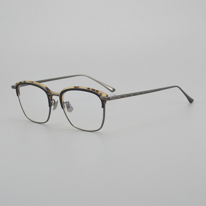 슈비코 연예인 안경 광장 이준혁 성시경 차승원 덱스 최다니엘 추성훈 저라뎃