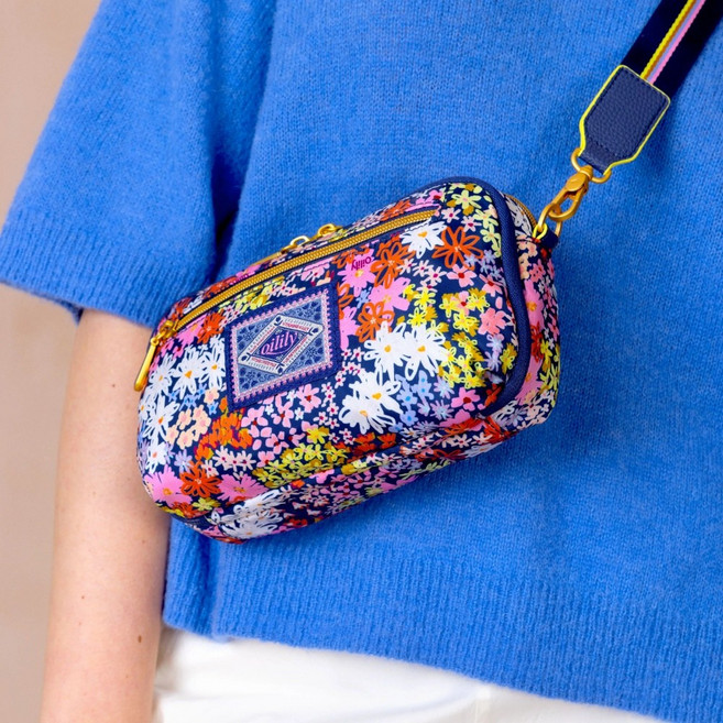 오일릴리 크로스백 /블루 프린트 Oilily Sutton Shoulder 서튼 숄더백