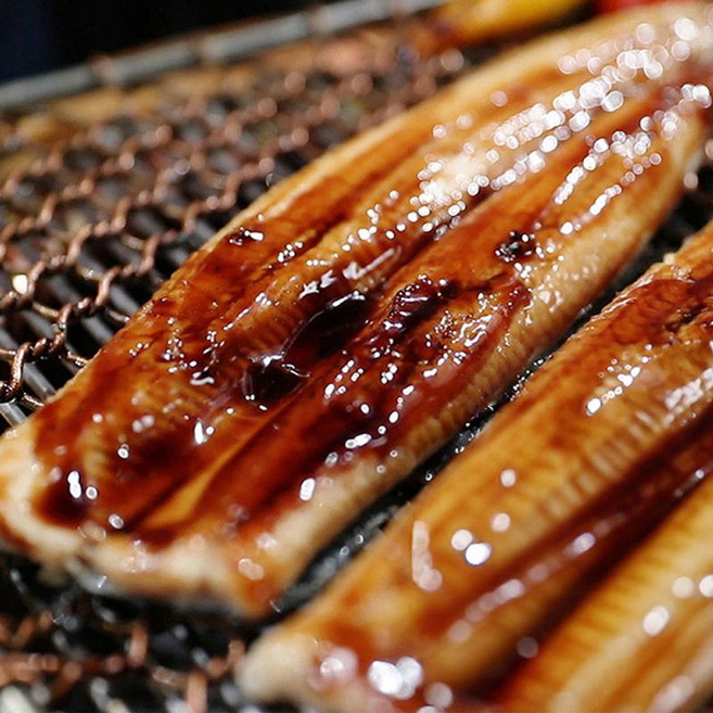 신효섭의 힘찬 국내산 손질민물장어(5~6마리))+소스4봉(매운맛2봉+순한맛2봉), 1개, 1.1kg