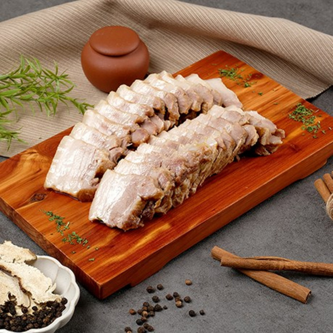 [정성담은푸드] 보쌈 10가지 한약재와 함께 삶은 명품 통보쌈 430g (소스랜덤 무료증정!), 2개