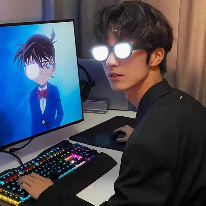 코난 안경 LED 생일선물 쓸모없는선물 인싸템