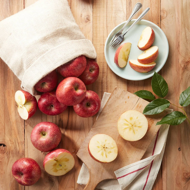 아침햇살 청송사과 정품 4kg 팬캡/부사/ 햇사과, 1개, 04-4kg(최상품)(11~12과)-팬캡포장