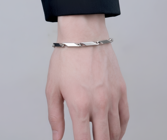 벨리아노 변색 없는 티타늄 패션 팔찌