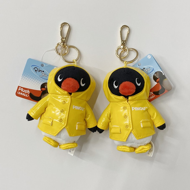 우비 입은 핑구 가방고리 인형