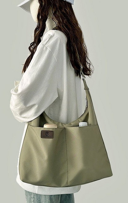 미쓰백 투포켓 텀블러 2컬러 호보 숄더백 데일리 쇼퍼백 나일론 크로스백 경량 보부상 운동 가방