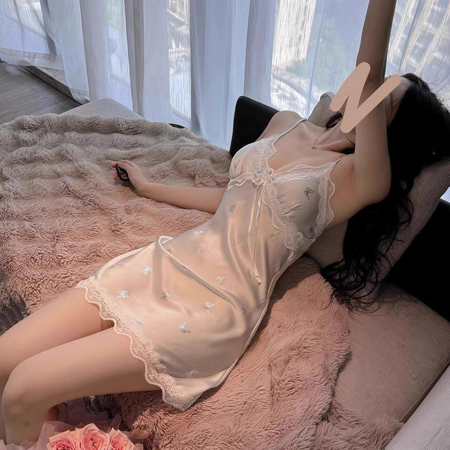冰絲蝴蝶蕾絲吊帶睡裙 甜美家居服
