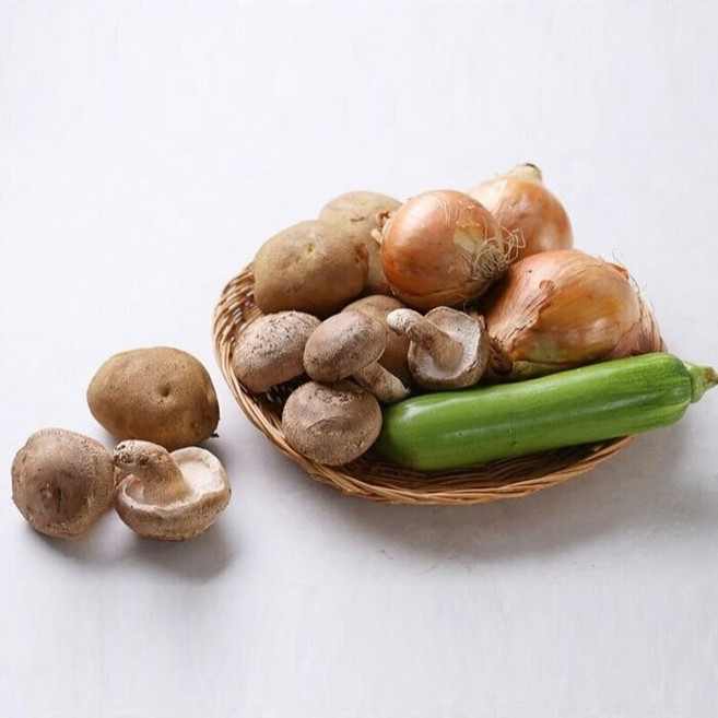 친환경 야채꾸러미(표고버섯 300g/감자 1kg/양파 1kg/애호박 1EA)