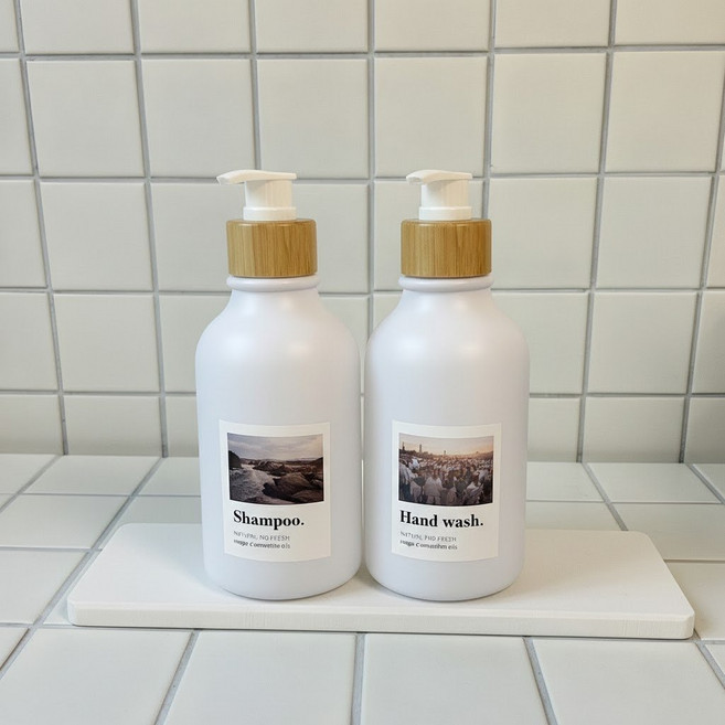 딜라이트홈 라운드 욕실 샴푸병 디스펜서500ml 2개+스티커5종, 1세트, 우드 화이트