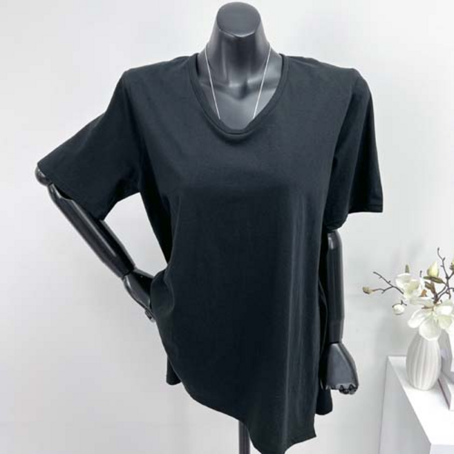 유넥 어깨패드 뒷포인트 트임반팔티셔츠 25SS