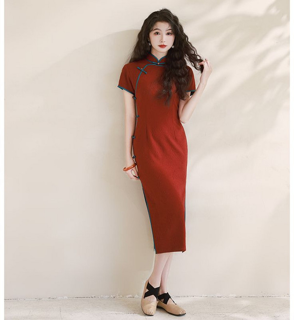 新中式故宮紅旗袍2026春夏女中國風高級感復古氣質訂婚日常連衣裙