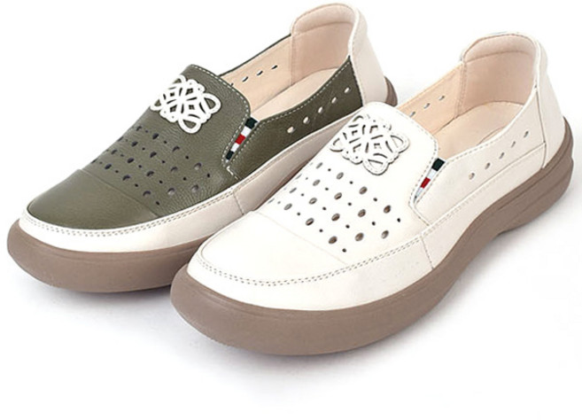 발편한 여성 펀칭 로퍼 통기성 발편한 슬립온 쿠션 데일리 출근화 산책화 간편 운동화 스니커즈 컴포트화 4cm