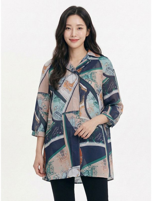 크로커다일레이디 네이비 기하학 패턴 포인트 카라 블라우스 CLCMBL133