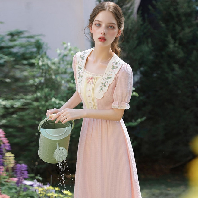 (대여) 베이비핑크 날개카라 플라워자수 원피스 경성