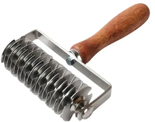 과자 롤러 커터 나무 손잡이가있는 스테인레스 스틸 반죽 빵 휠 파이 베이킹