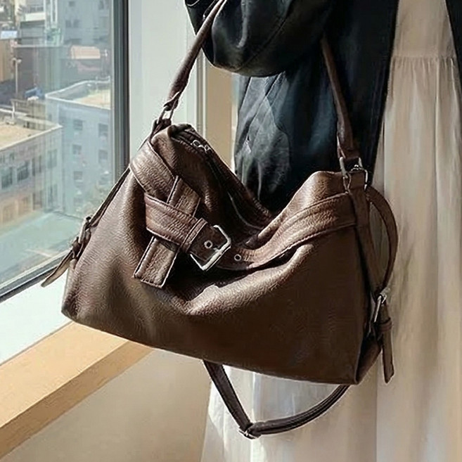 글램디브 제온느 숄더백 소프트 버클 대용량 A2075