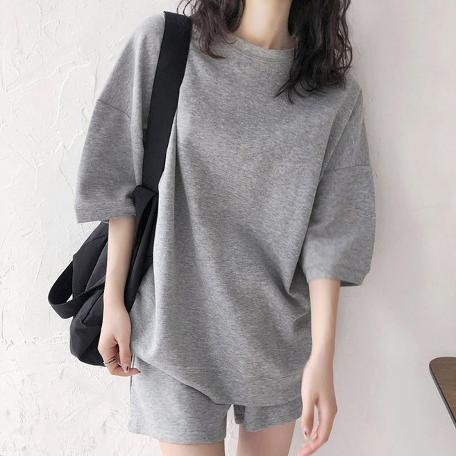 스타일아유 여자 루즈핏 반팔 티셔츠 밴딩 반바지 트레이닝 세트 홈웨어 운동복 추리닝 편안한 데일리룩[AZG5SE0443]