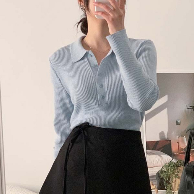 어반룩북 폴로넥 긴팔 심플 아비게일 버튼 니트