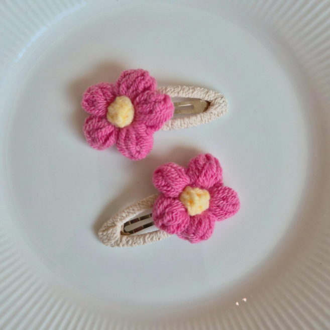 [루봄마켓] 핸드메이드 뜨개 꽃 집게핀 2개 세트 유아 여아 머리핀 어린이 헤어핀