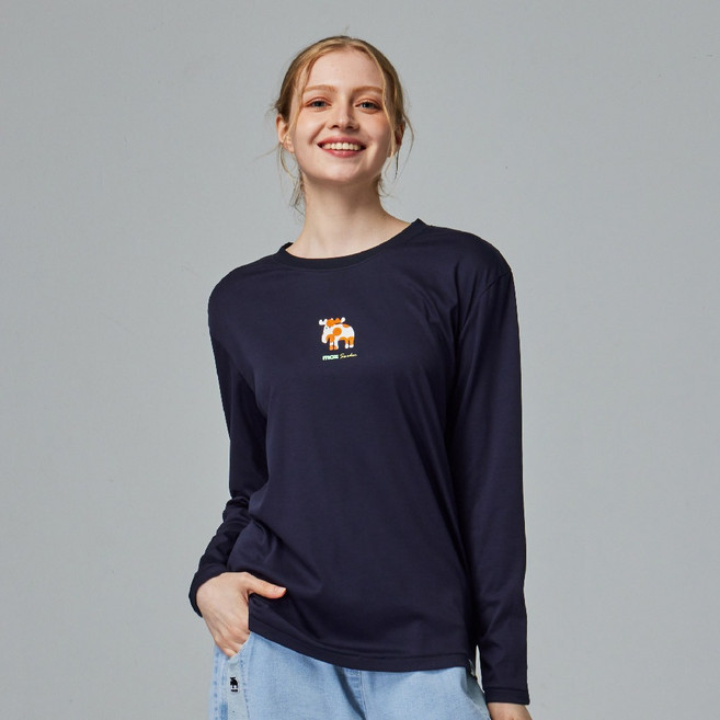 moz SWEDEN 植絨圓點駝鹿 冰河棉涼感彈力四季長袖T恤 藏青 女款