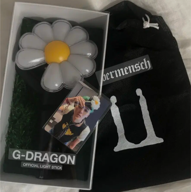 [원스트리] GD 공식 응원봉 위버맨쉬 라이트 스틱(특전포함), 블랙(특전포함)