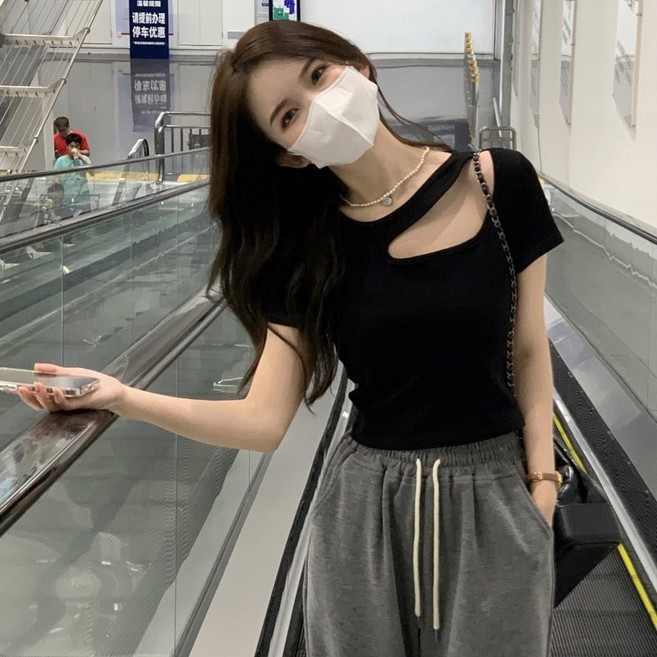 다이나토리 반팔 사선 포인트 크롭티 2color