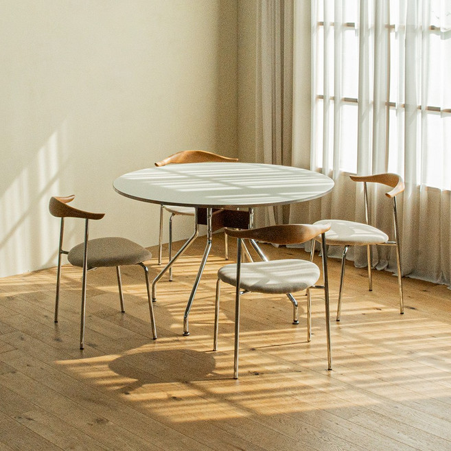 아르네 미드센츄리 모던 원형 4인 식탁 테이블 세트 1200 (의자4), 크림화이트, 아르네 패브릭 의자