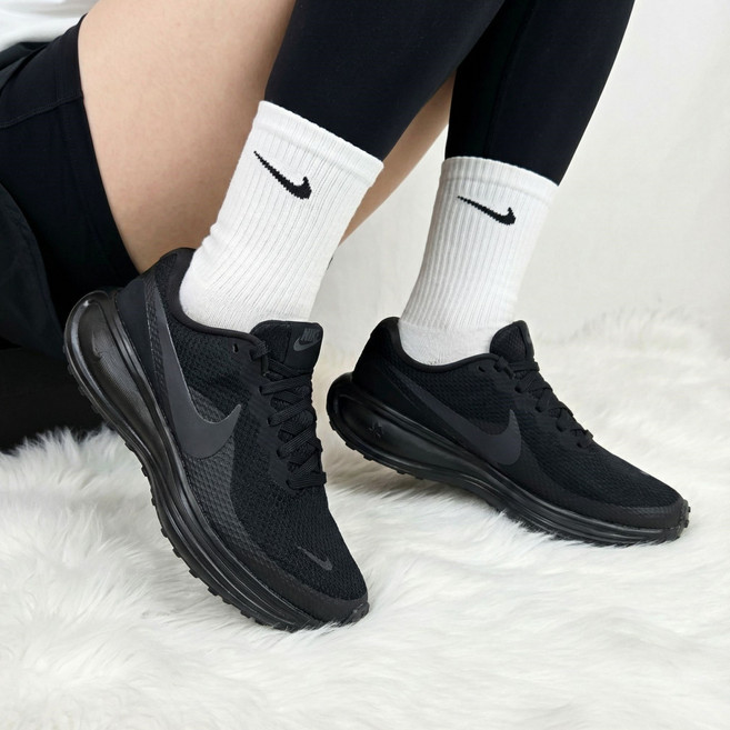 나이키 레볼루션8 여성 발편한 러닝화 검은색 발볼넓은 런닝 운동화 신발주머니증정